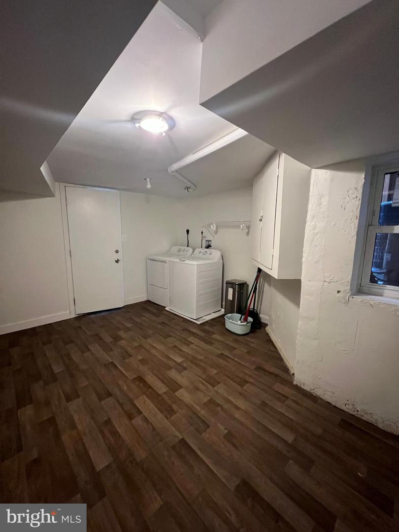 2333 Eutaw Pl #basement Property Photo 11