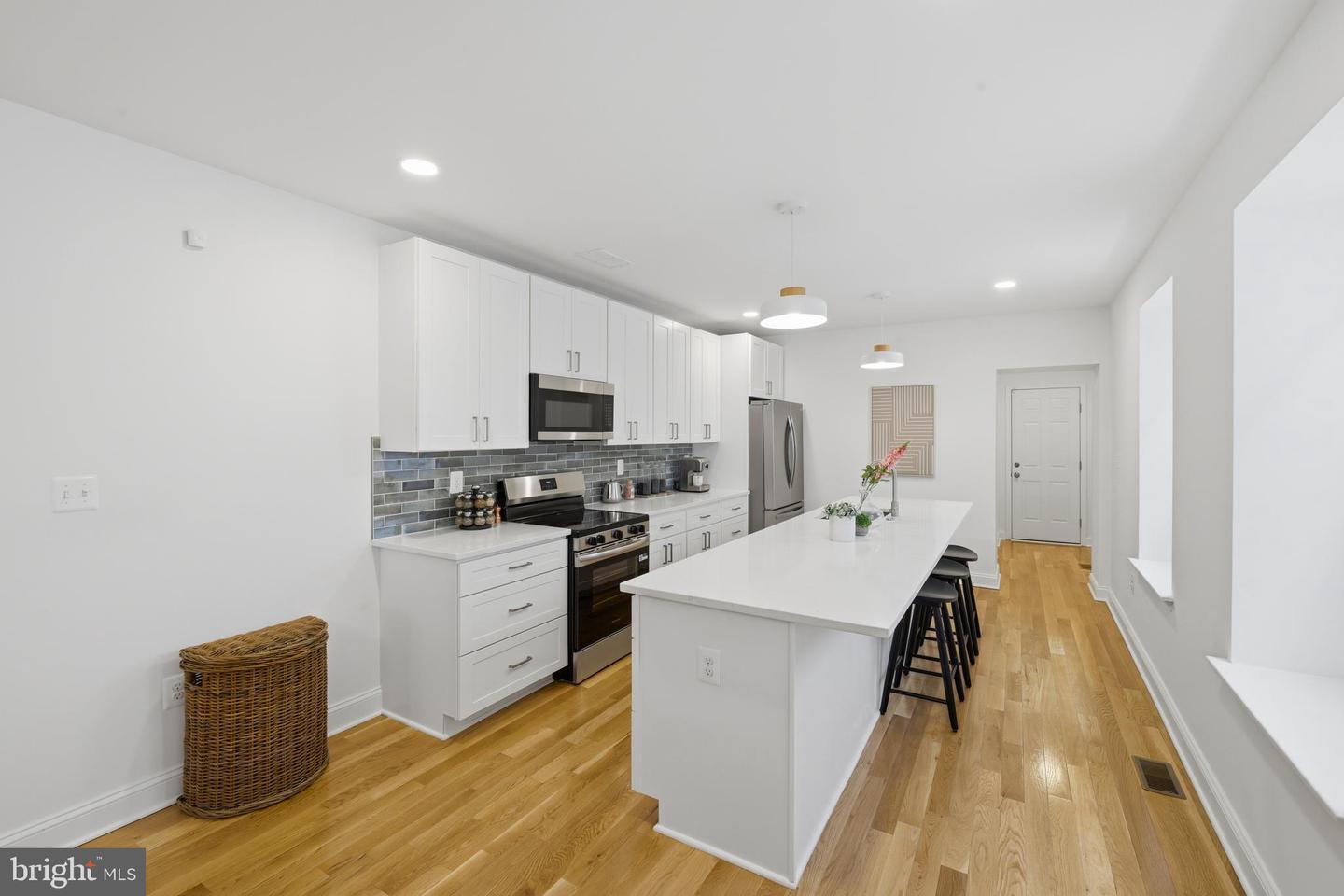 52 S Fulton Ave Property Photo 7
