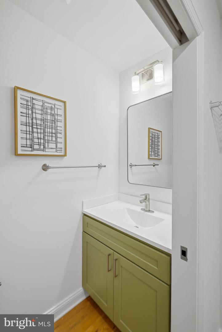 52 S Fulton Ave Property Photo 11