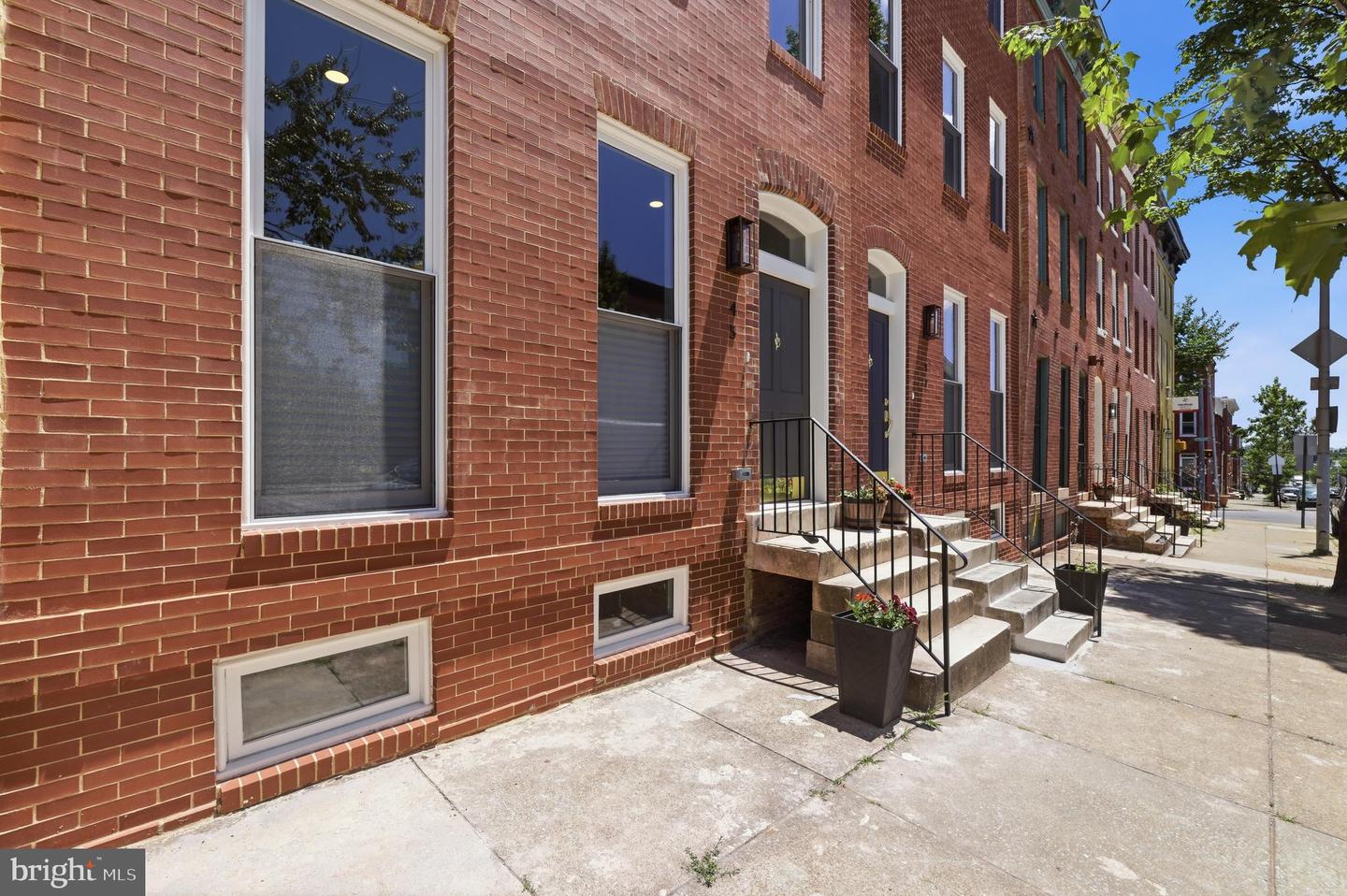 45 S FULTON AVE Property Photo 1