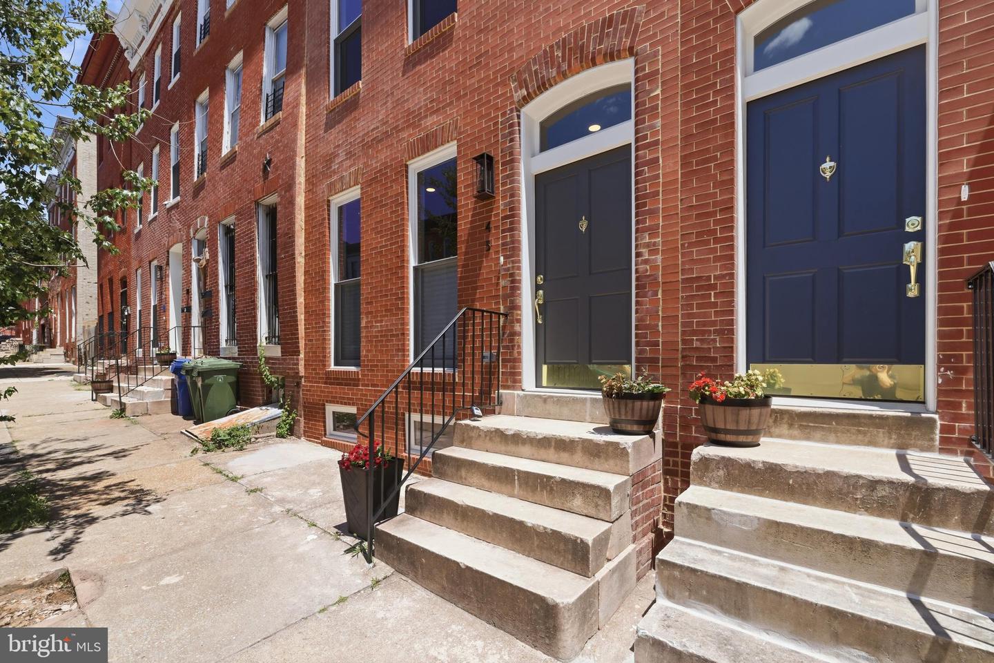45 S Fulton Ave Property Photo 2