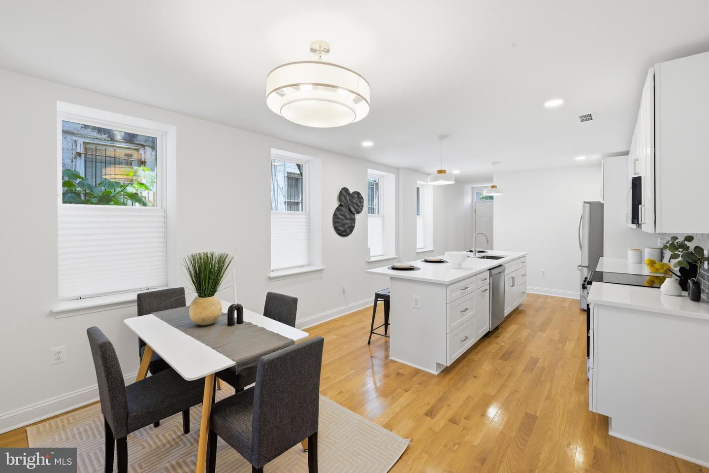 45 S Fulton Ave Property Photo 8