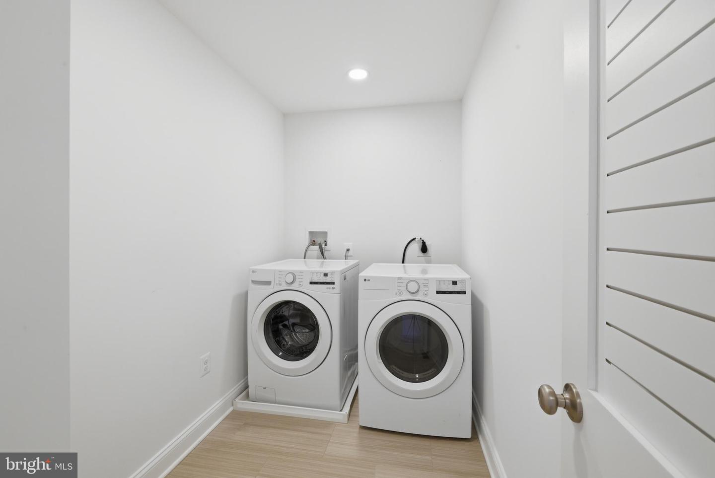 45 S Fulton Ave Property Photo 24