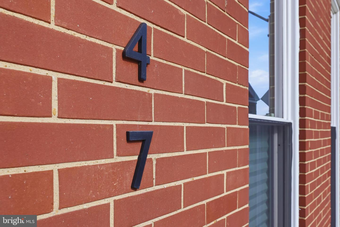 47 S Fulton Ave Property Photo 3
