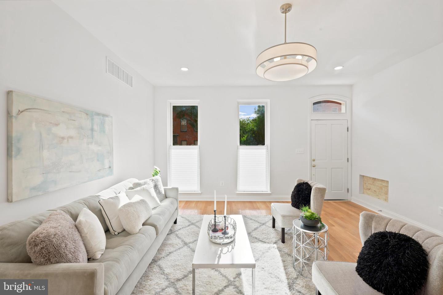 47 S Fulton Ave Property Photo 8