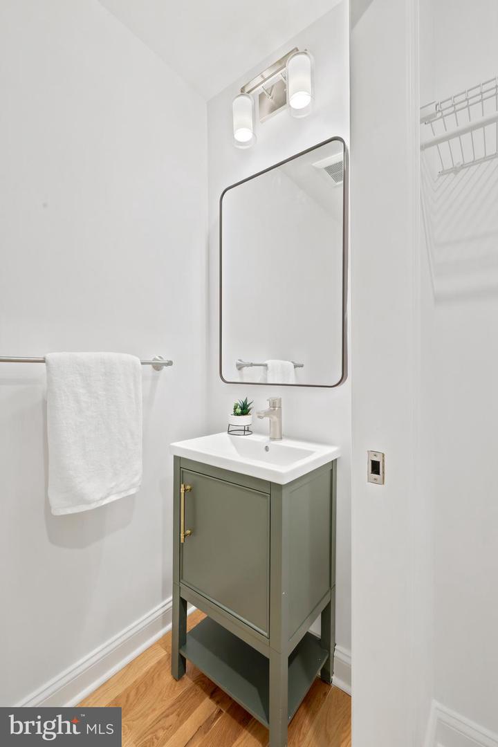 47 S Fulton Ave Property Photo 17