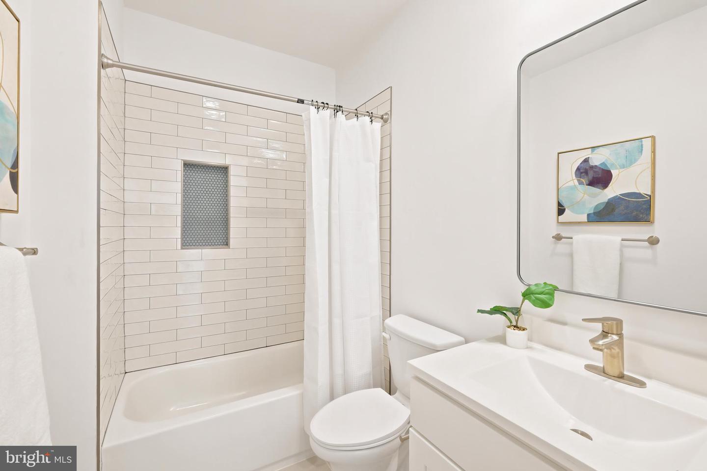 47 S Fulton Ave Property Photo 25