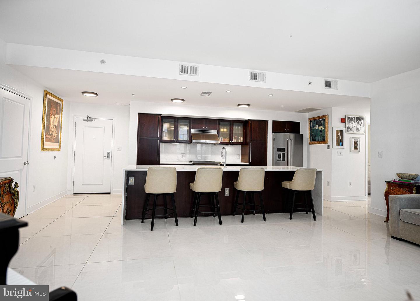 675 President #1505 Property Photo 13