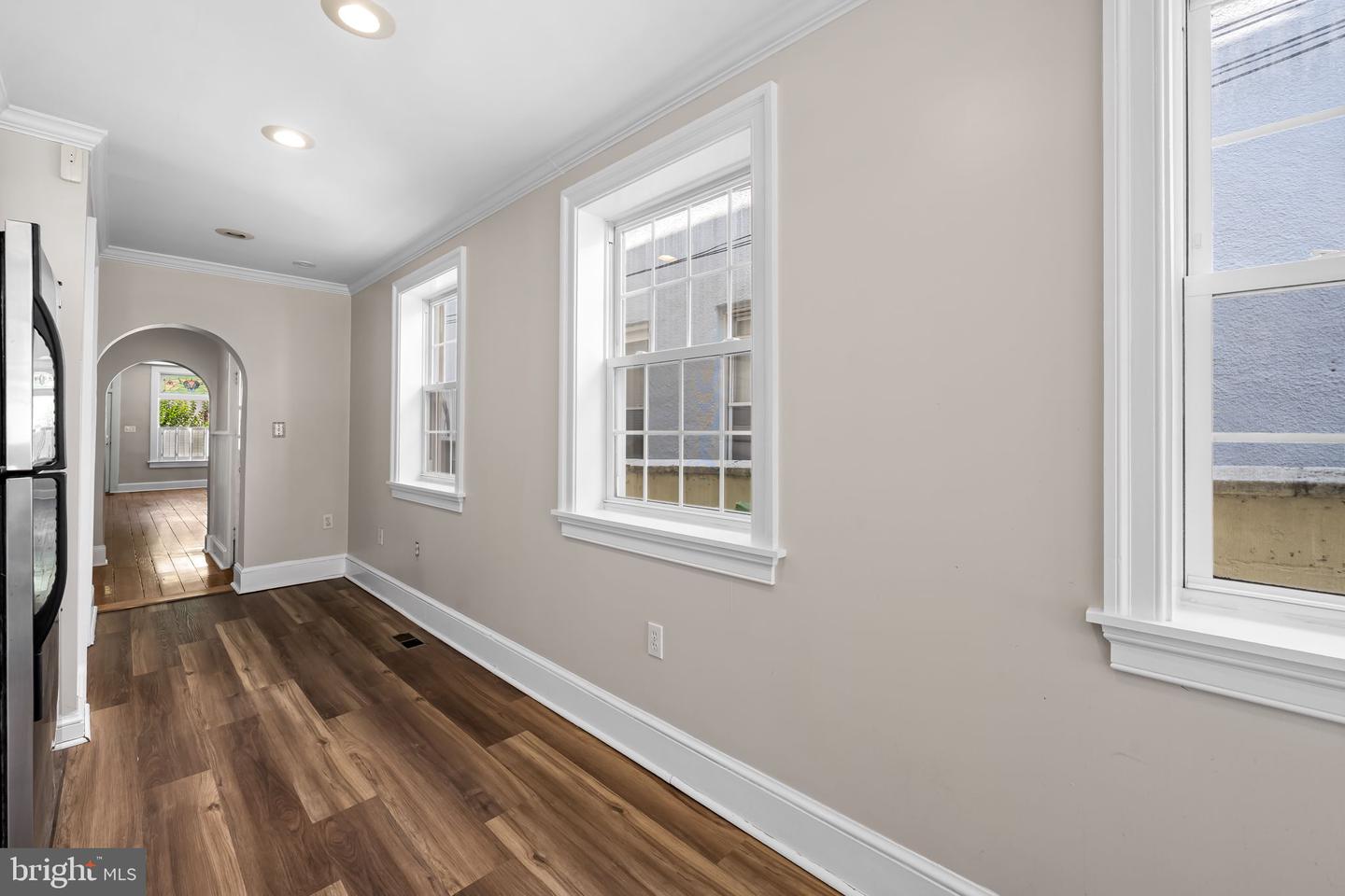 1908 Bank St Property Photo 16