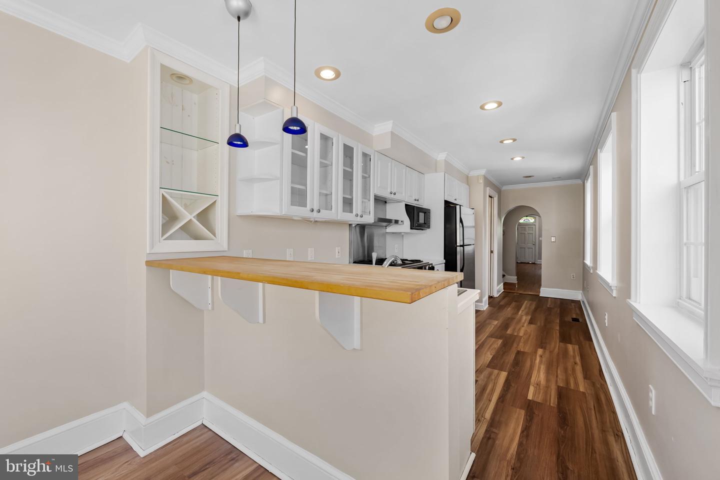 1908 Bank St Property Photo 19