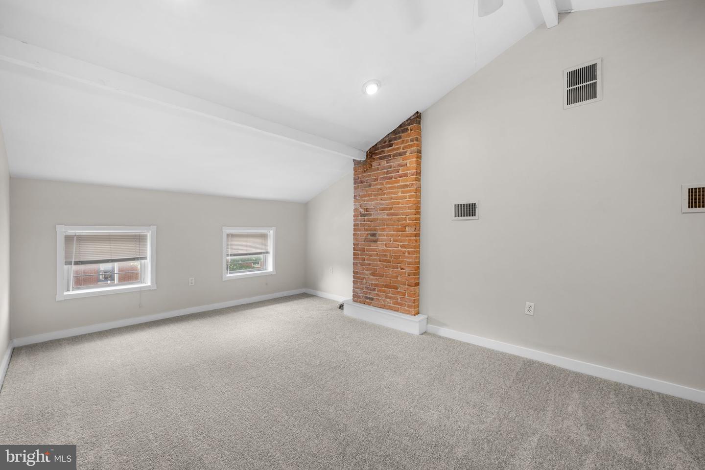 1908 Bank St Property Photo 30