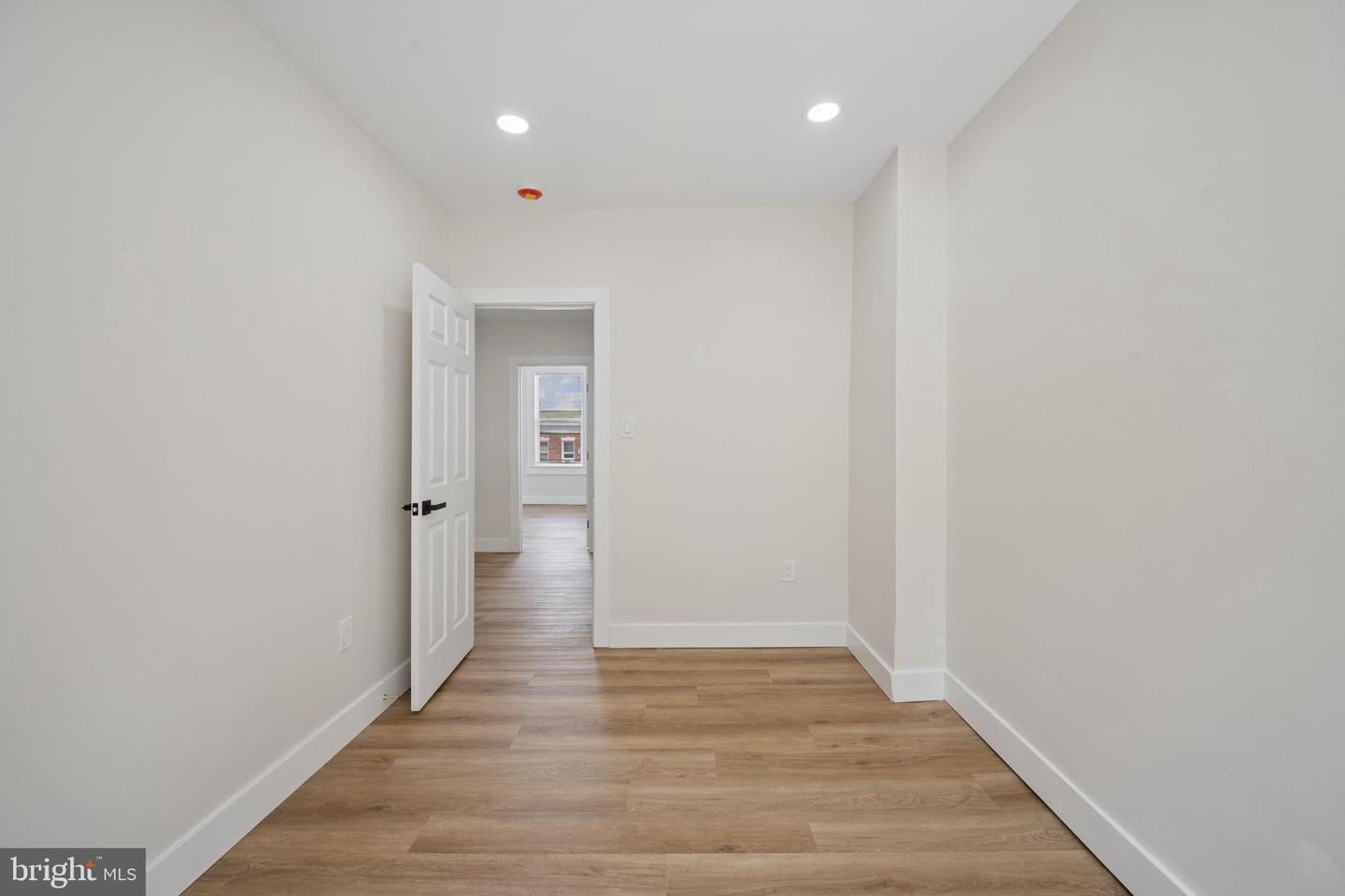 306 Lyndhurst St Property Photo 14