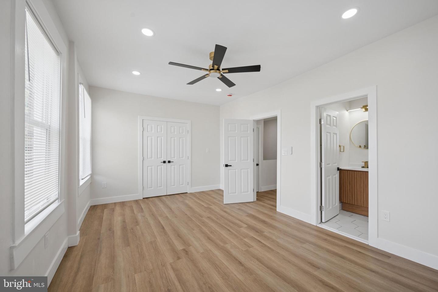 306 Lyndhurst St Property Photo 18