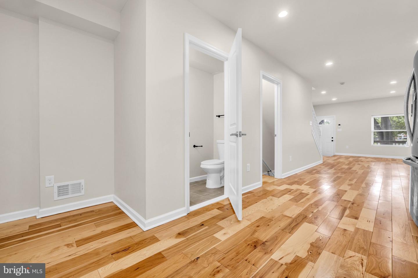 1622 Hazel St Property Photo 6