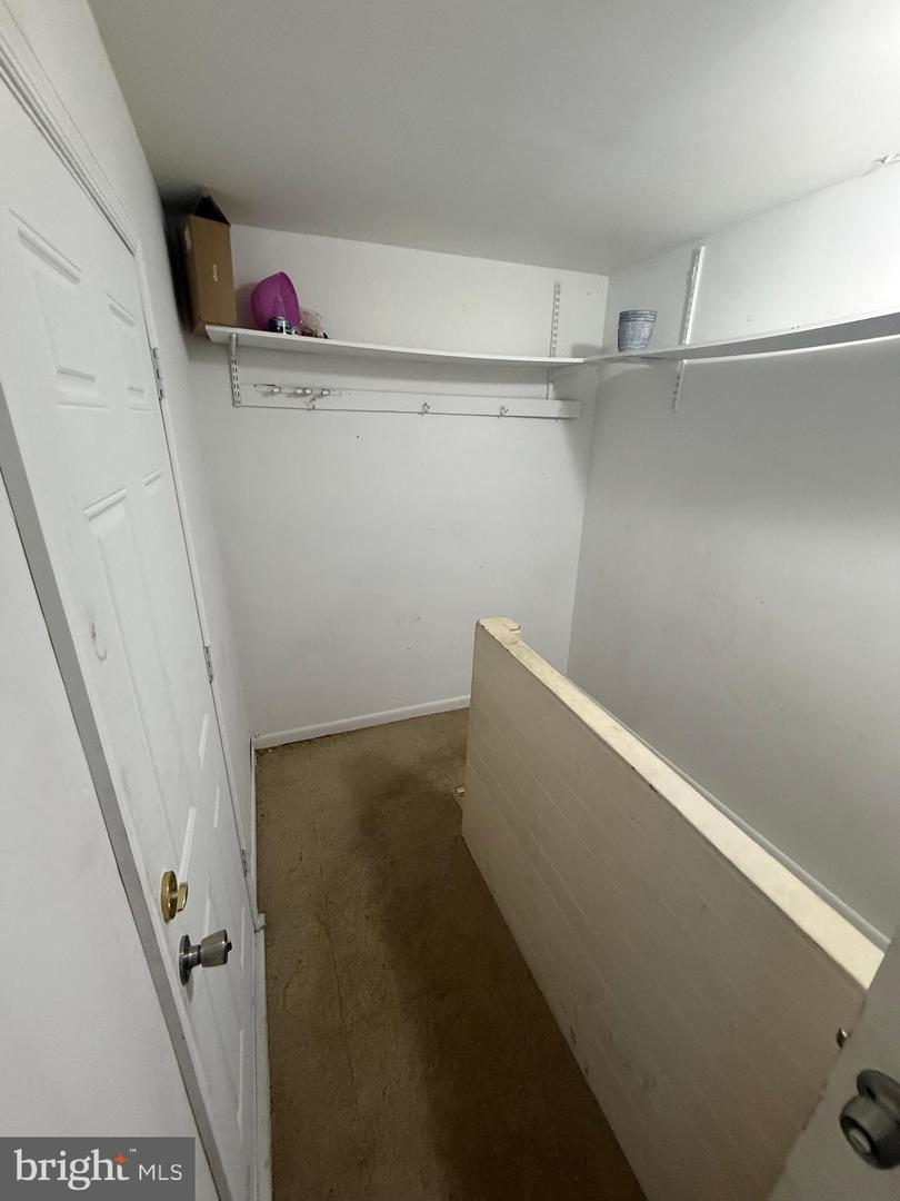 2407 E Cold Spring Ln Property Photo 10