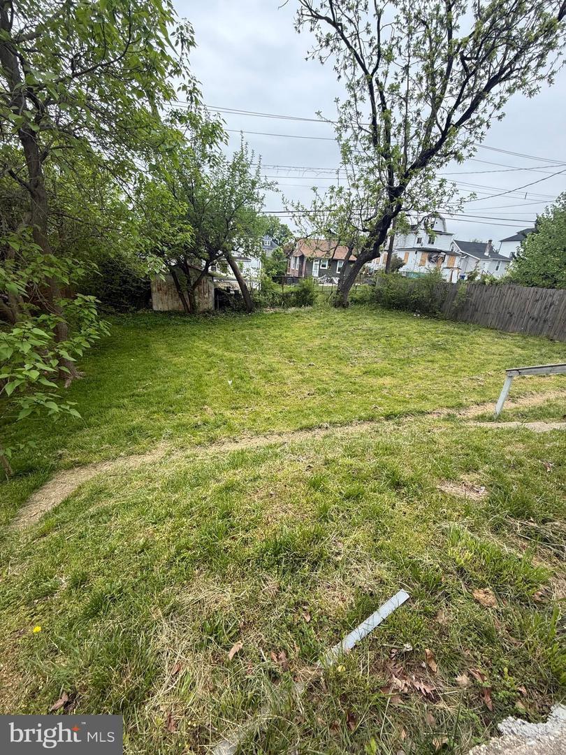 2407 E Cold Spring Ln Property Photo 18