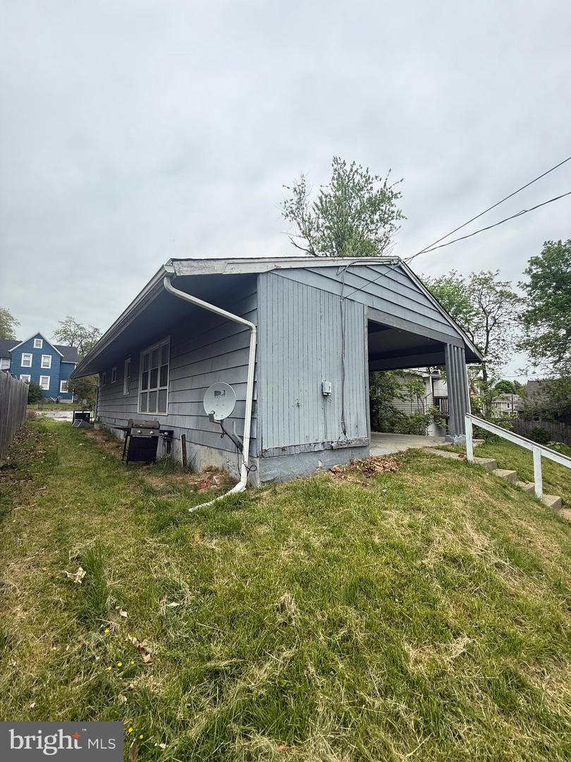 2407 E Cold Spring Ln Property Photo 19