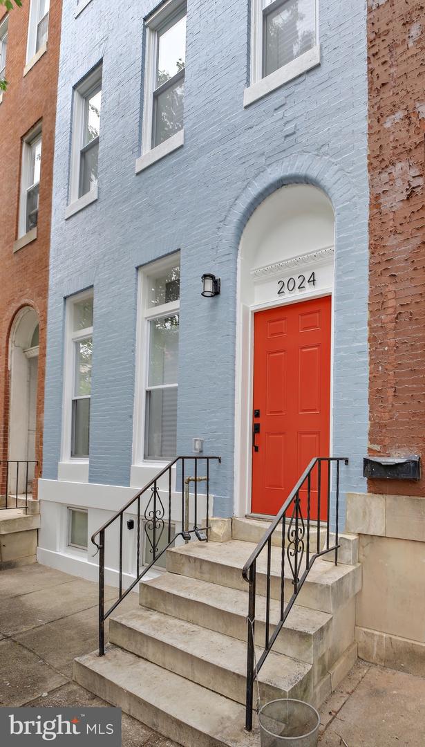 2024 Druid Hill Ave Property Photo 2