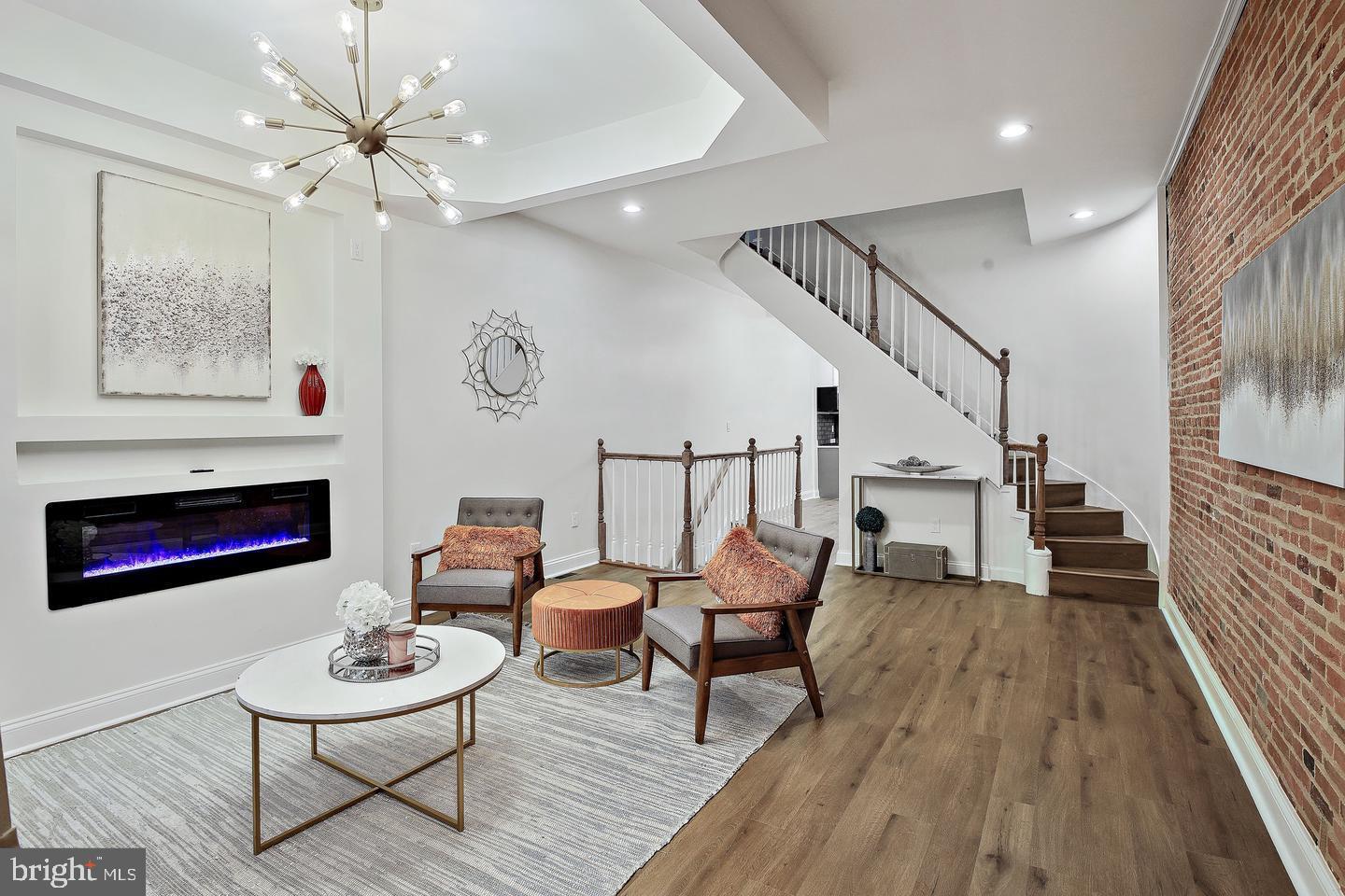 2024 Druid Hill Ave Property Photo 4