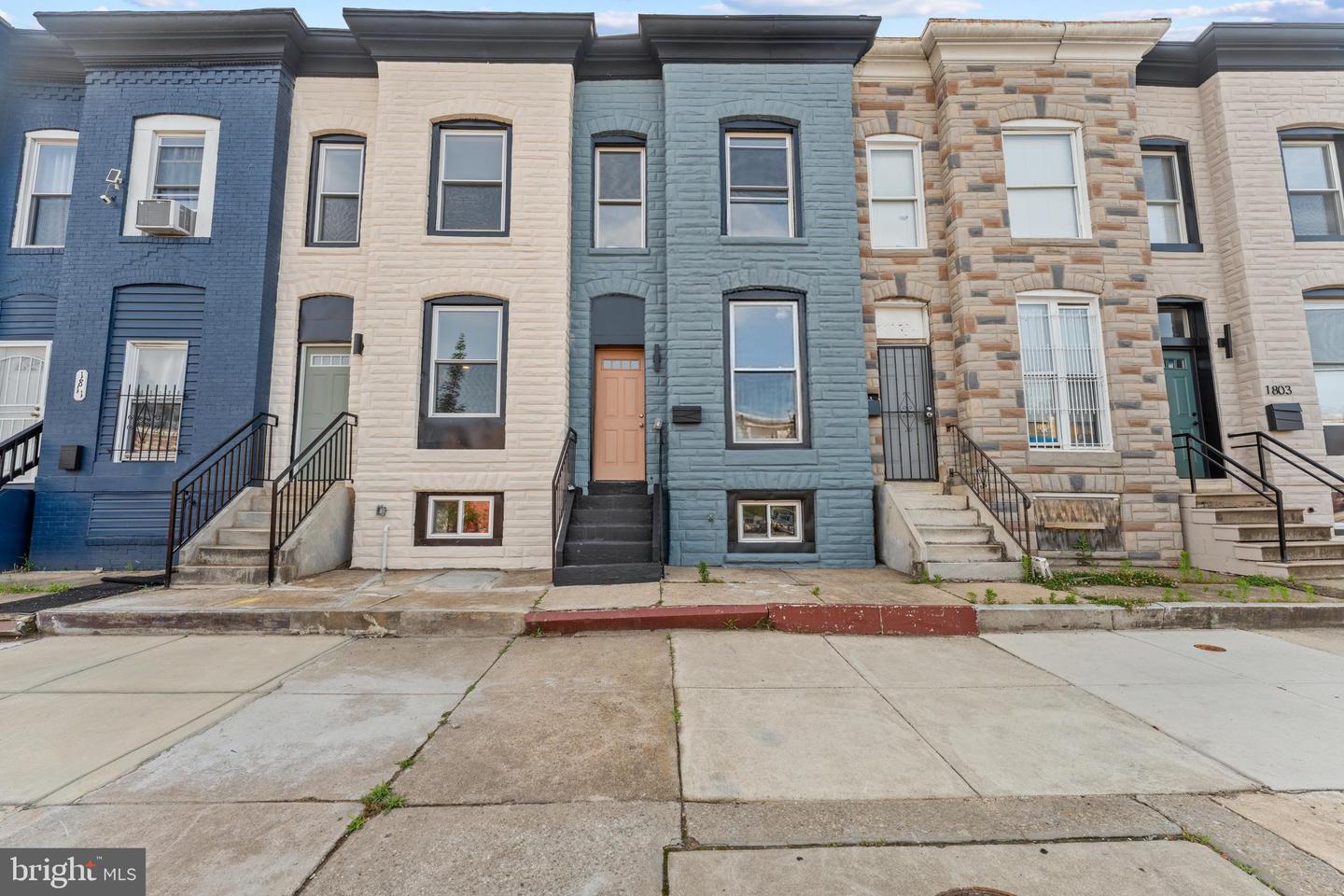 1807 N Milton Ave Property Photo 2