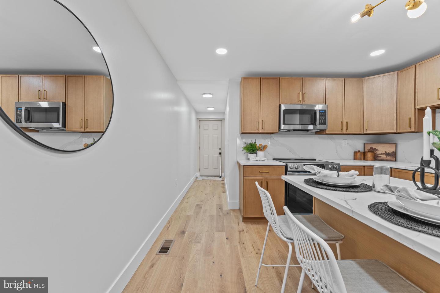 1807 N Milton Ave Property Photo 10