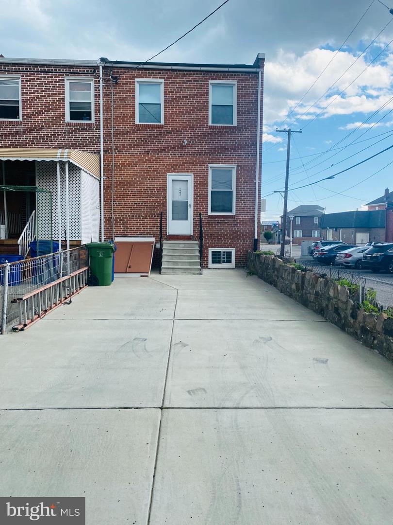 442 Folcroft St #a Property Photo 17