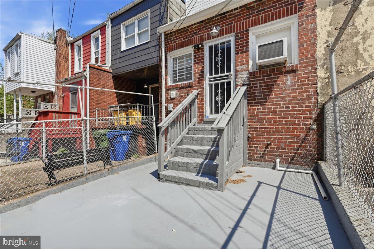 2907 Mcelderry St Property Photo 25
