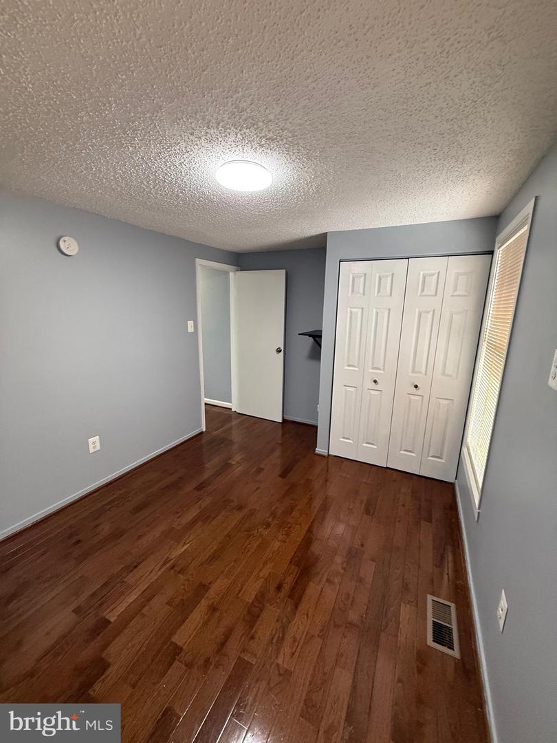 1754 Abbotston St Property Photo 16