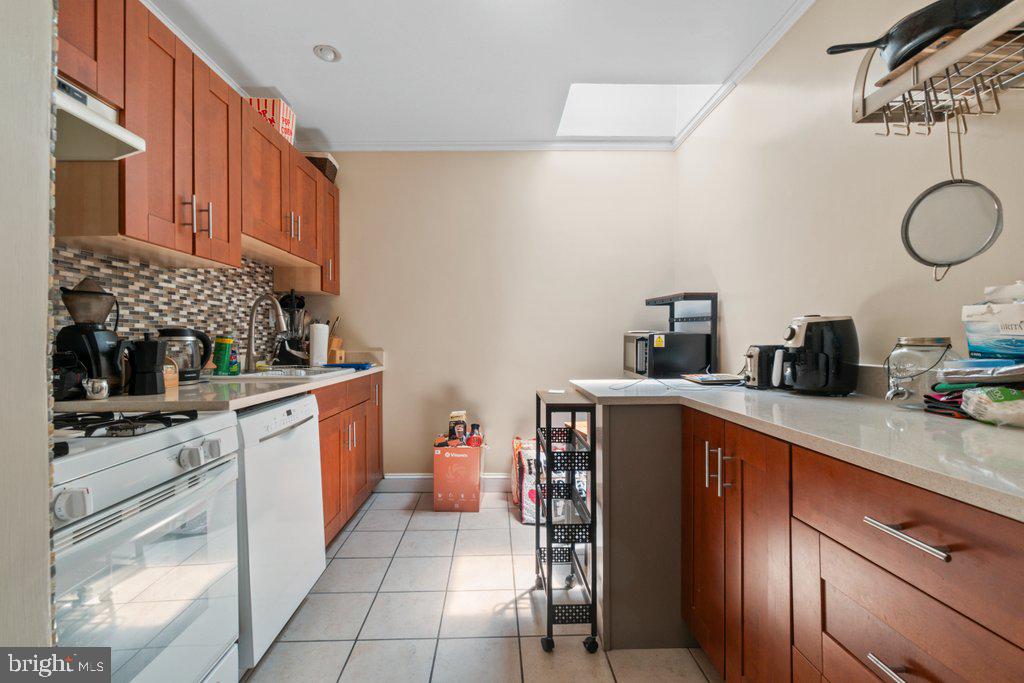 1728 Bolton St Property Photo 18