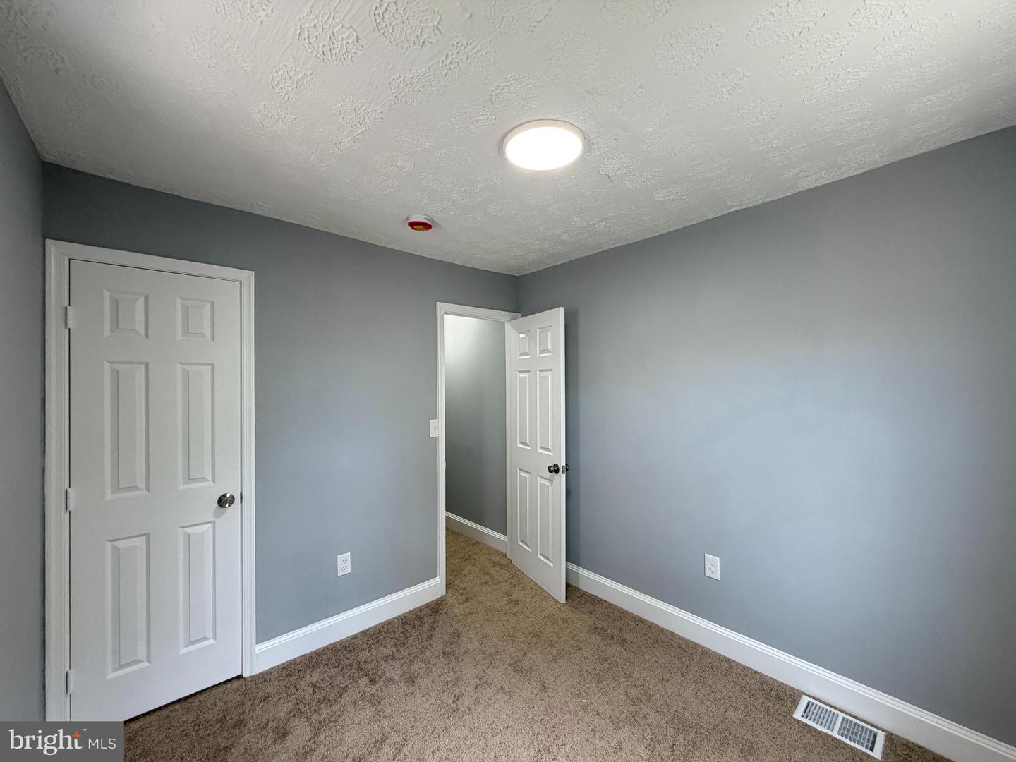 1410 N Milton Ave Property Photo 20