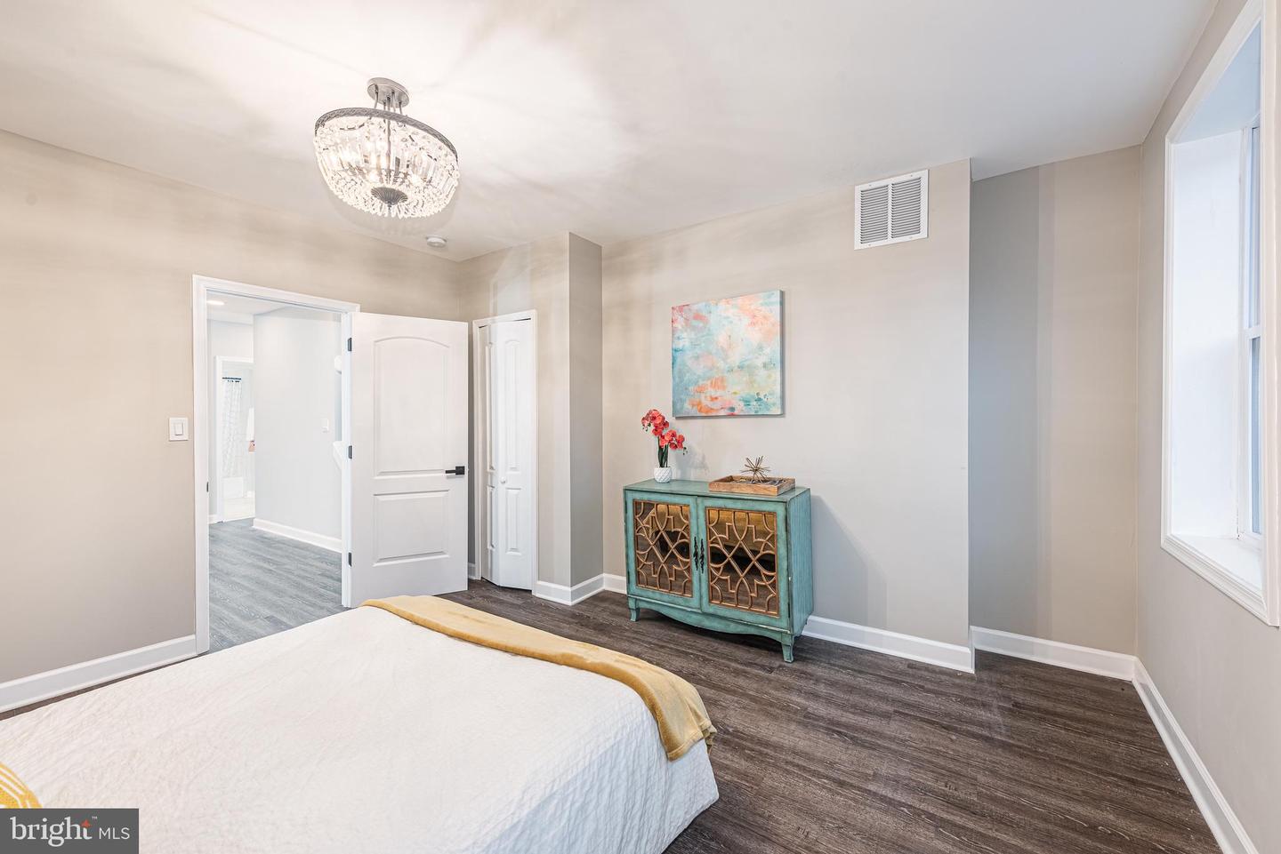 109 S Calhoun St Property Photo 14