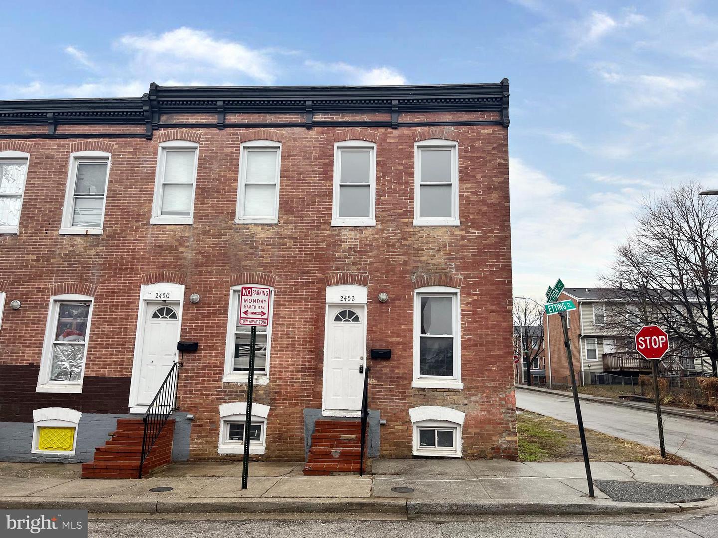 2452 ETTING ST Property Photo 1