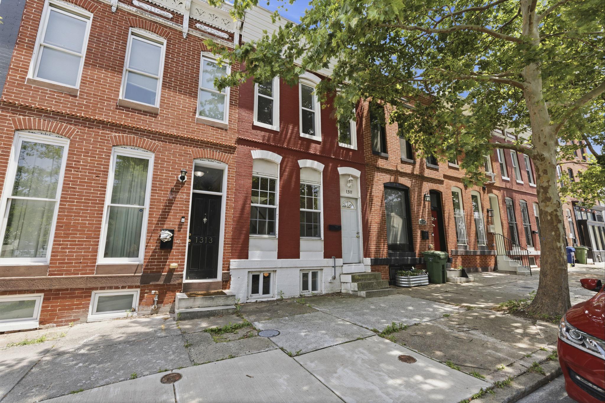 1311 N Broadway Property Photo 2