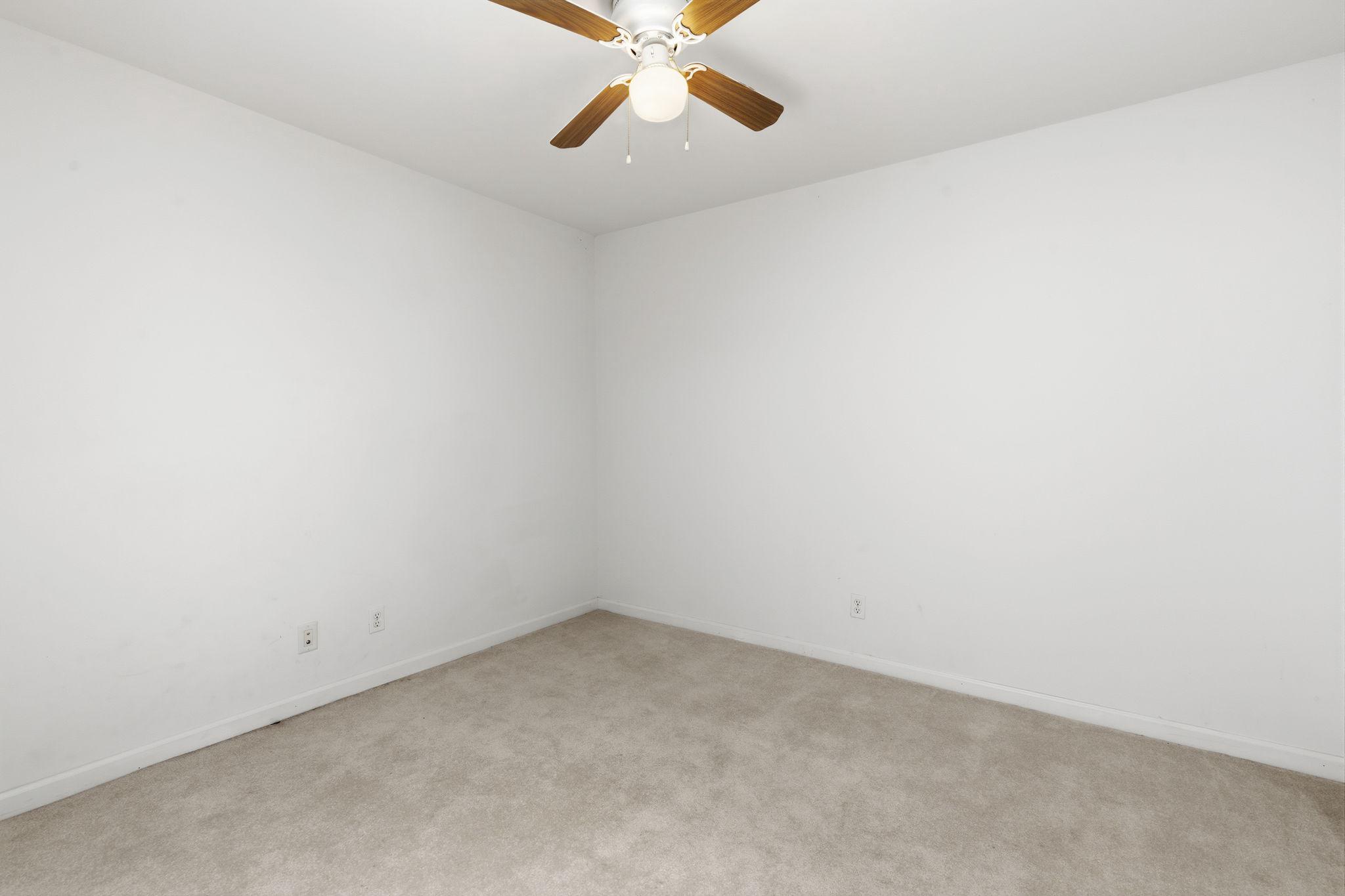 1311 N Broadway Property Photo 12