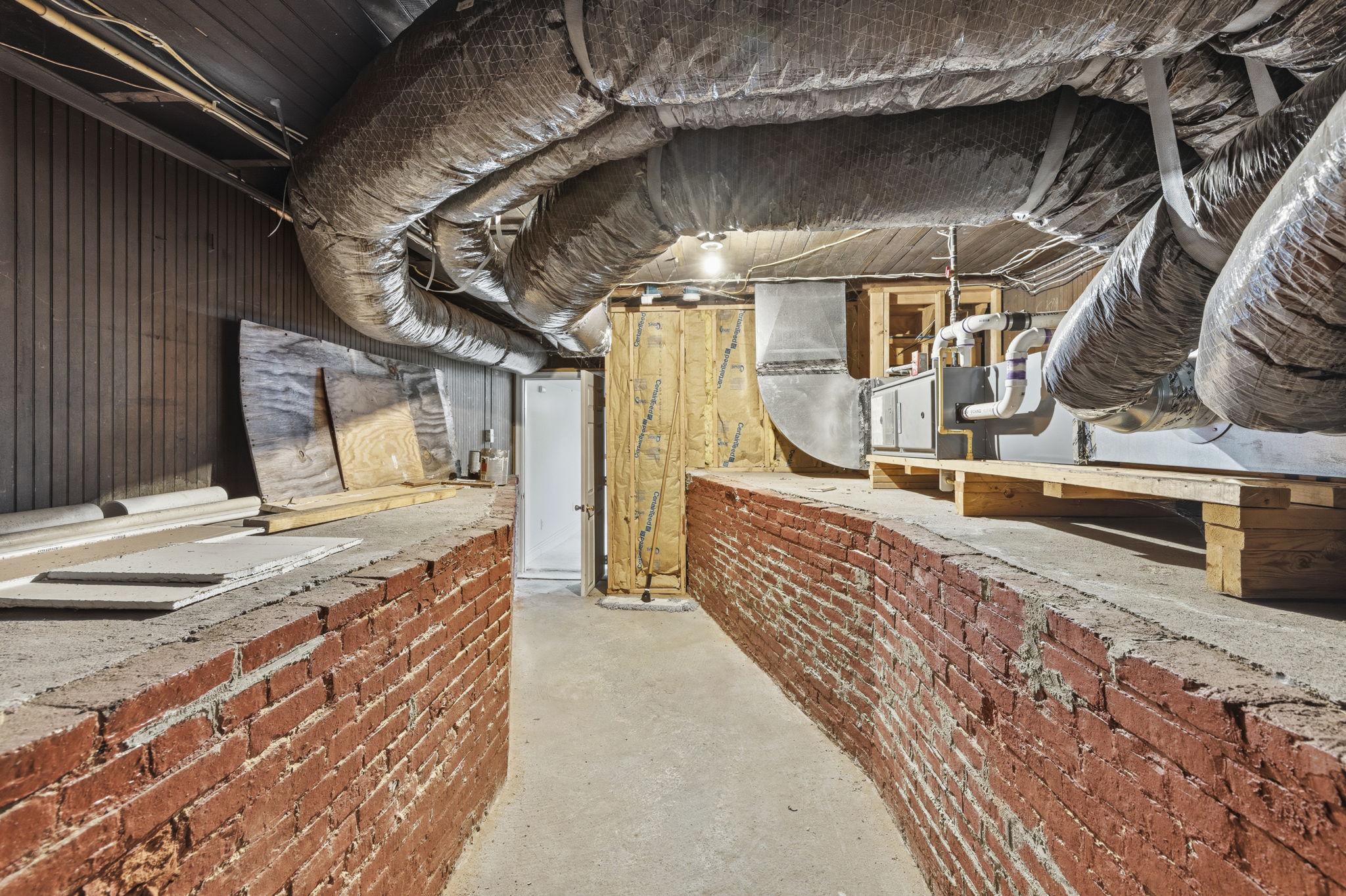 1311 N Broadway Property Photo 22
