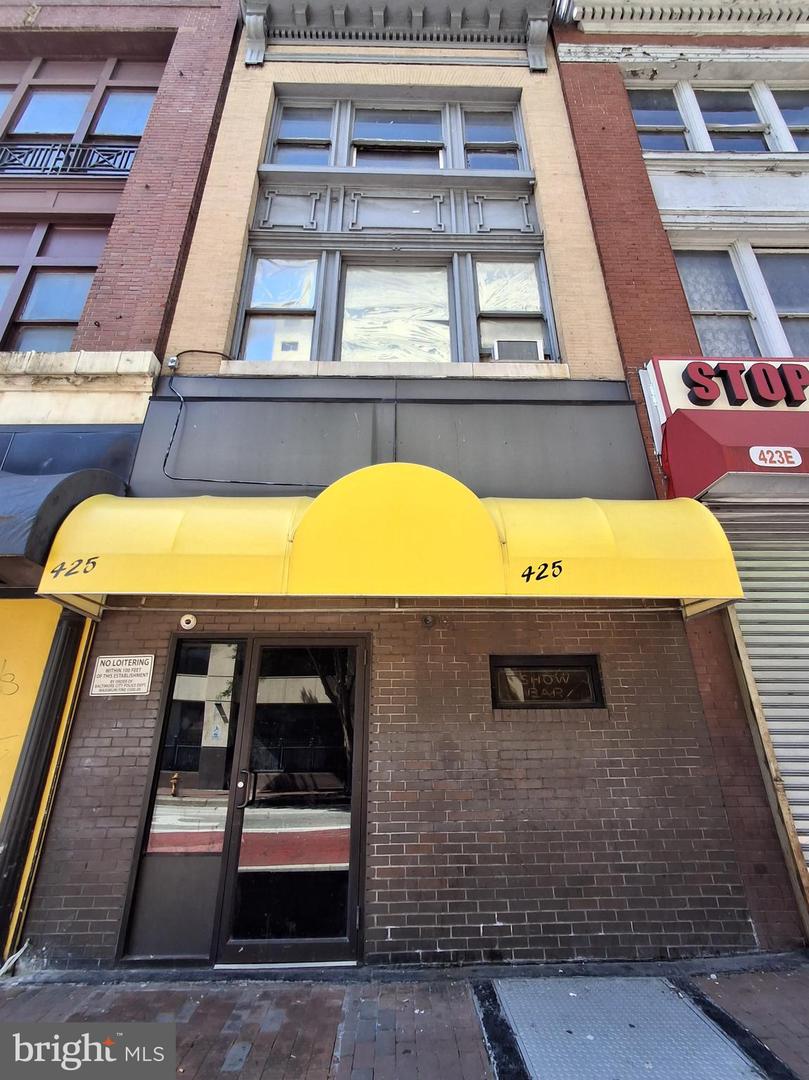 425 E BALTIMORE ST Property Photo 1