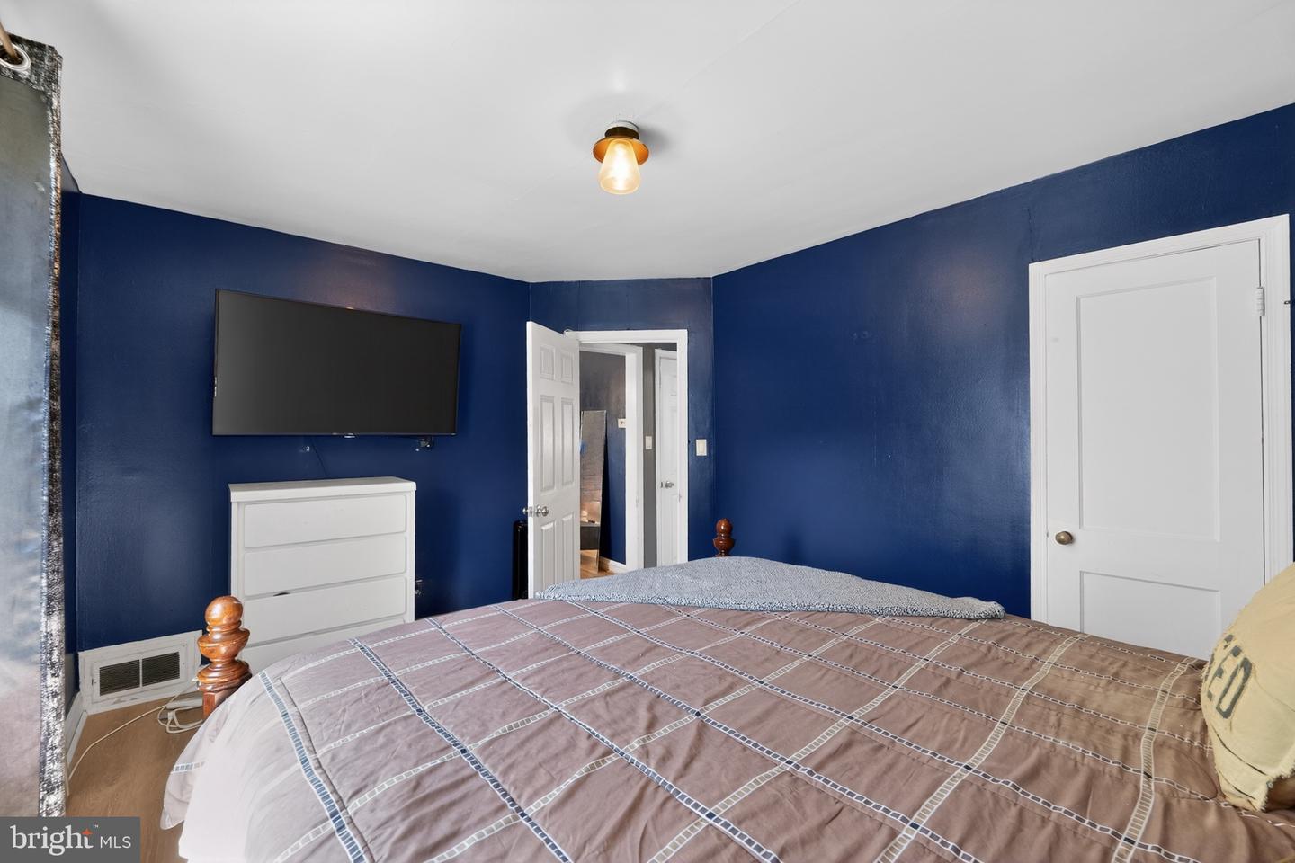 2722 Chesley Ave Property Photo 16