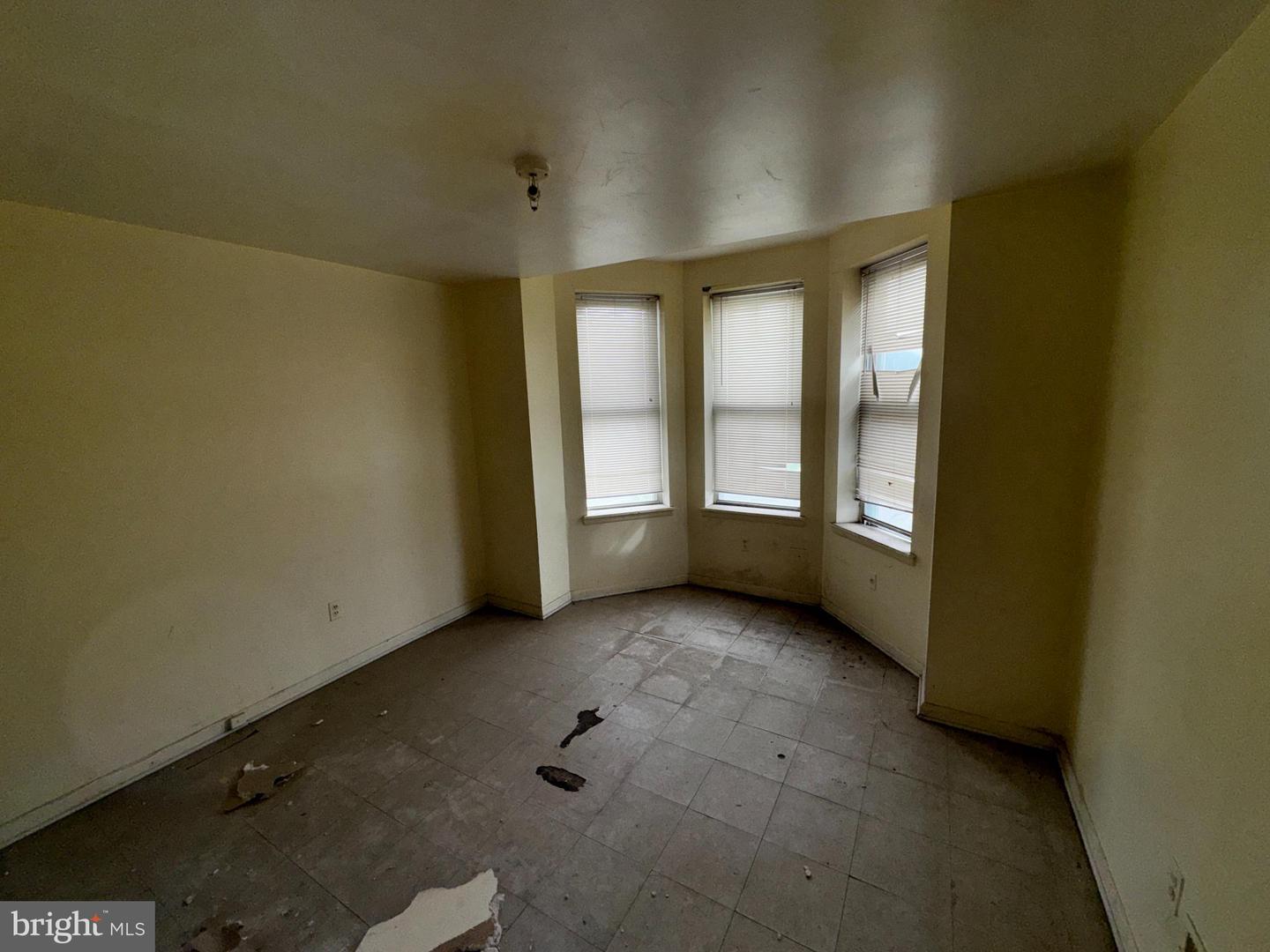 3506 W Belvedere Ave Property Photo 6