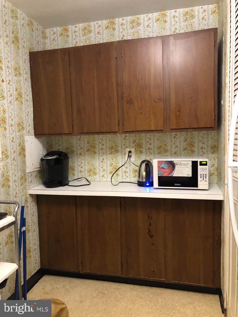 1 E University Pkwy #1001 Property Photo 13