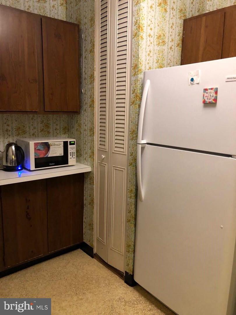 1 E University Pkwy #1001 Property Photo 18