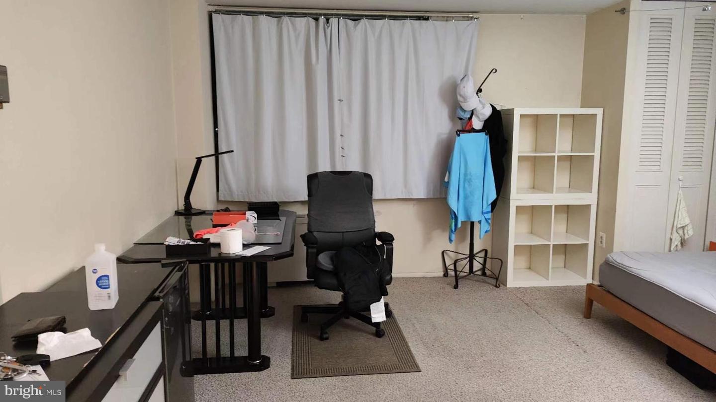 1 E University Pkwy #1001 Property Photo 25