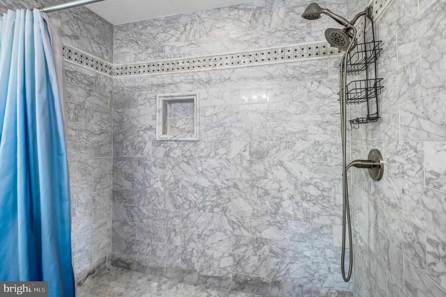 3010 Howard Park Ave Property Photo 16