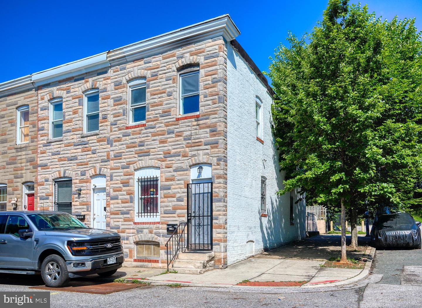 1200 Glyndon Ave Property Photo 1
