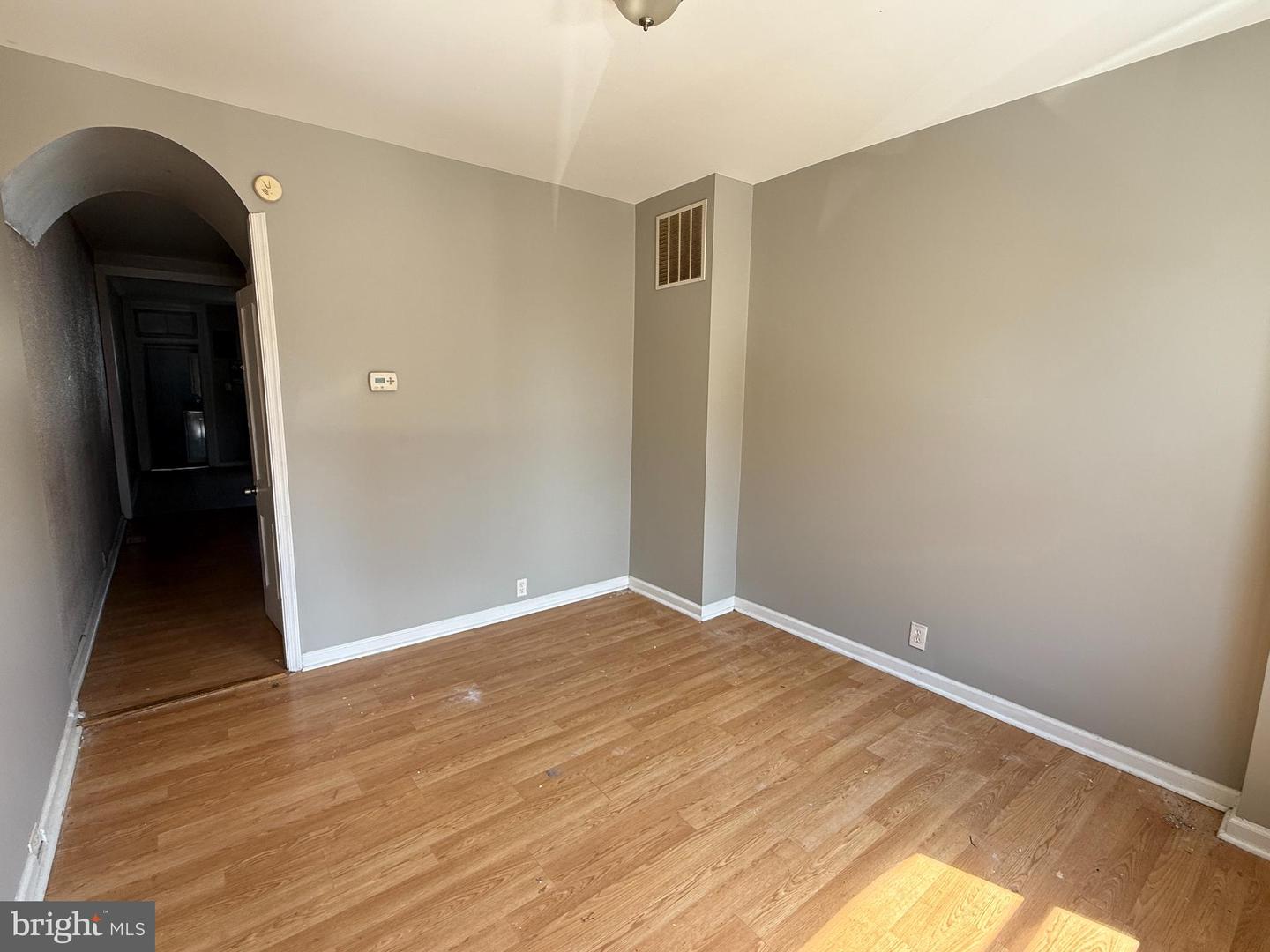 1210 Sargeant St Property Photo 3