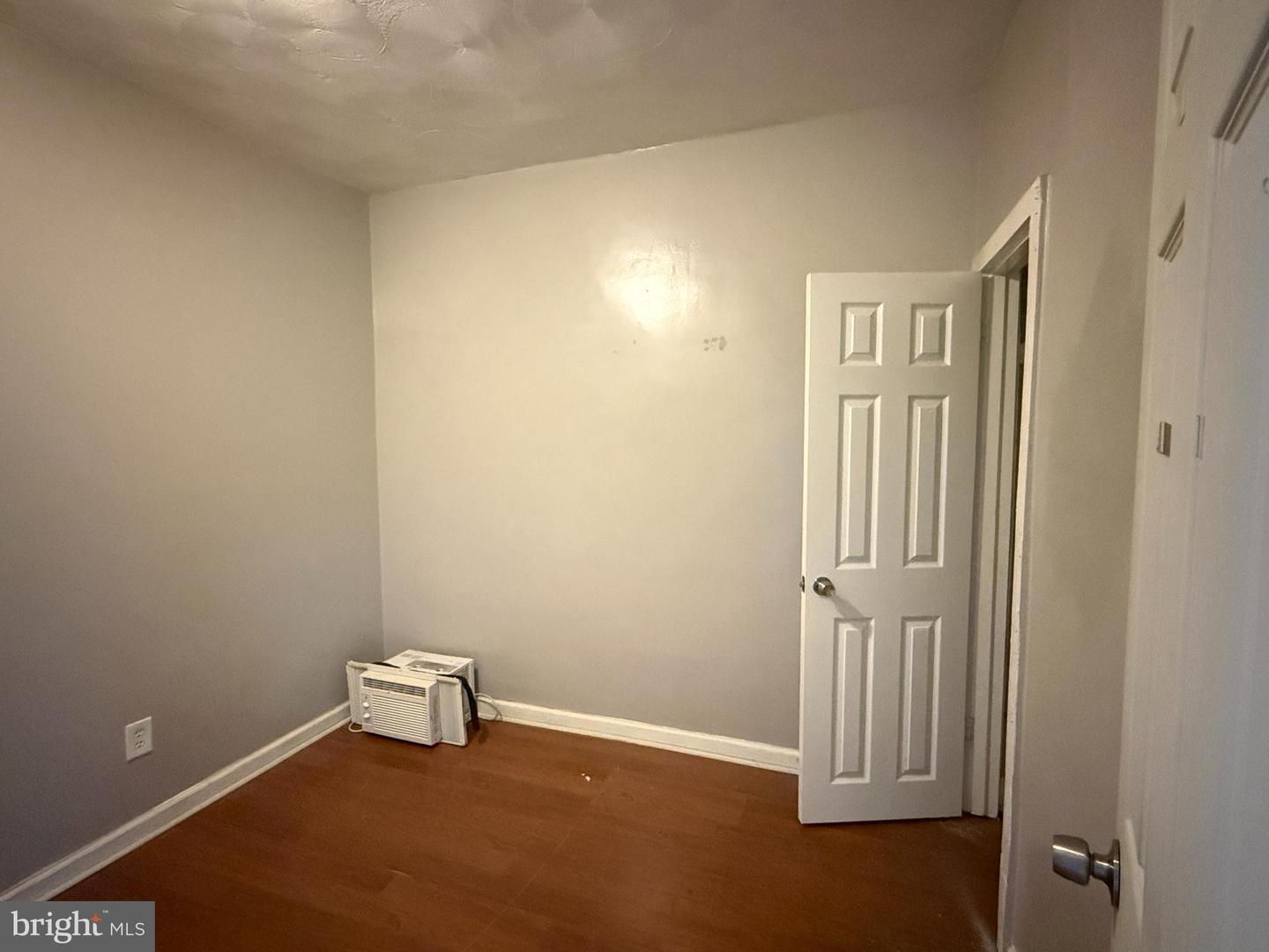 1210 Sargeant St Property Photo 12