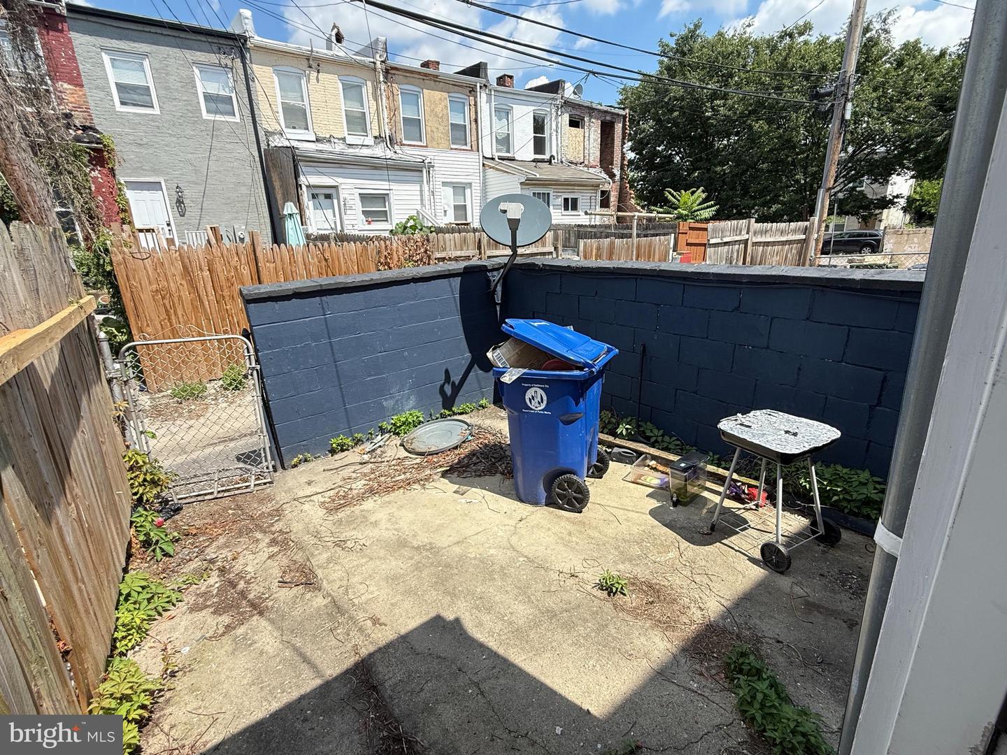 1210 Sargeant St Property Photo 18