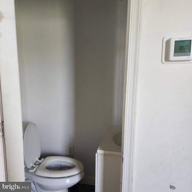 3530 Park Heights Ave Property Photo 6