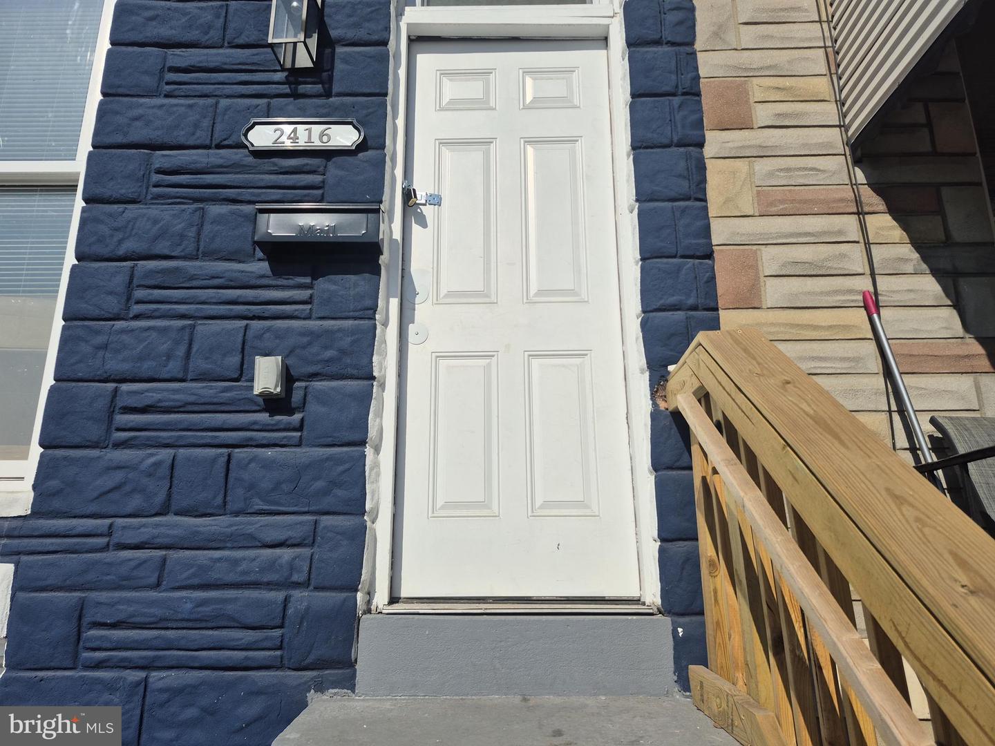 2416 Frederick Ave Property Photo 4