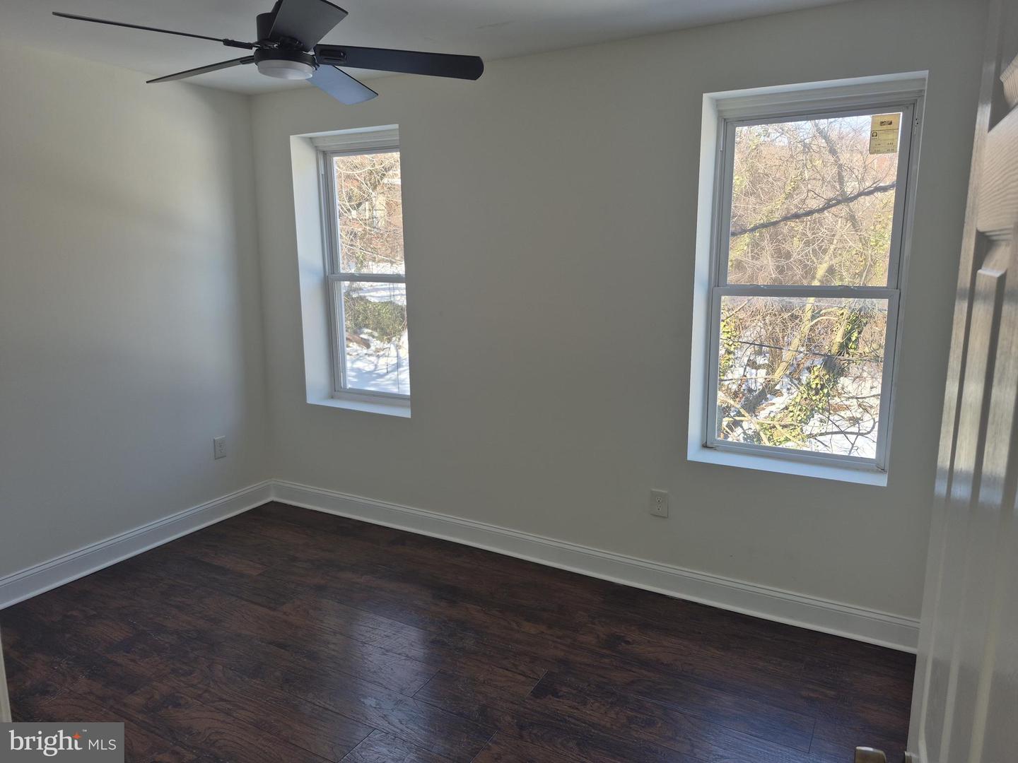 2416 Frederick Ave Property Photo 10