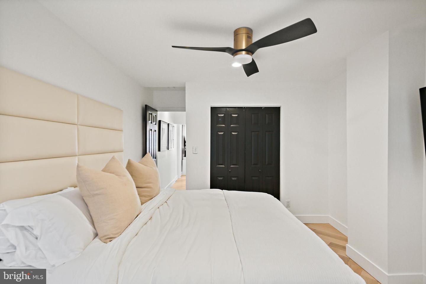 1710 Clarkson St Property Photo 4